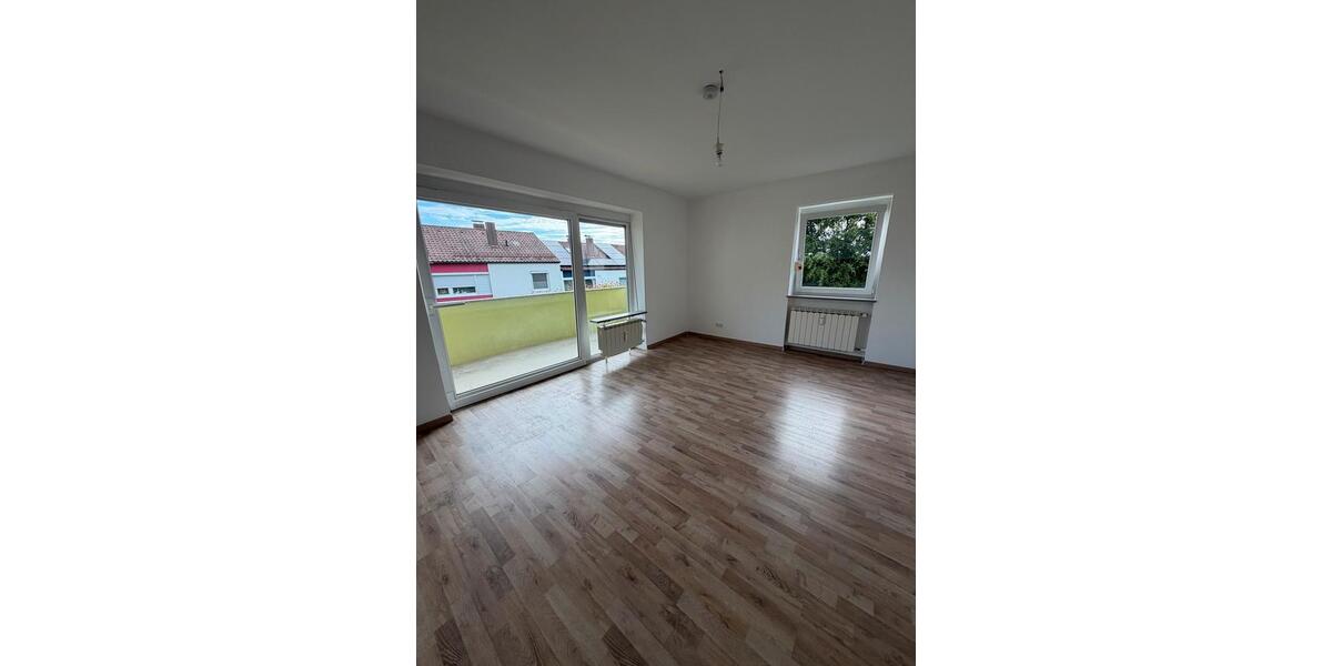 Etagenwohnung Feuchtwangen - 3 Zimmer, 74 m&sup2;, 700&euro; | Angebot:26649487