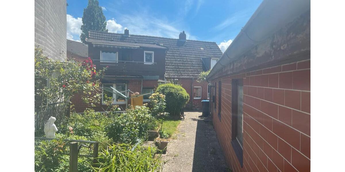 Mehrfamilienhaus, Wohnhaus Itzehoe - 6 Zimmer, 220 m&sup2;, 220.000&euro; | Angebot:26986518