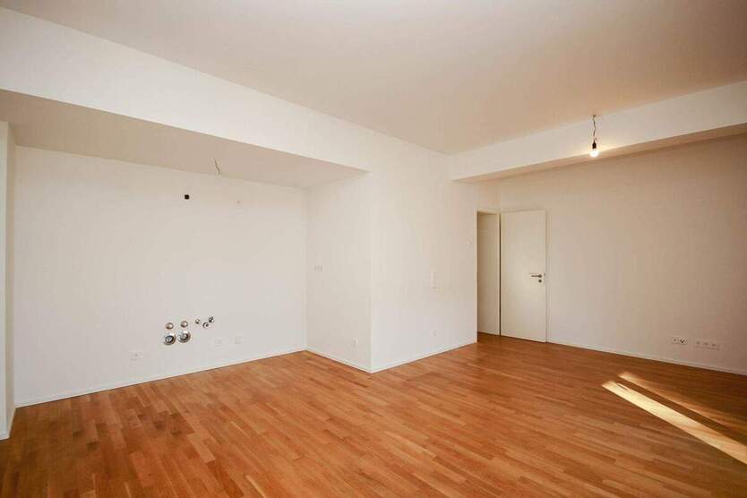 Großzügige 5-Zimmer-Wohnung in neuwertigem Zustand - Kernsanierung 2020 5 zimmer