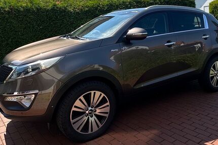 Kia Sportage 184.000 km 10.000 &euro; Meißner 37290