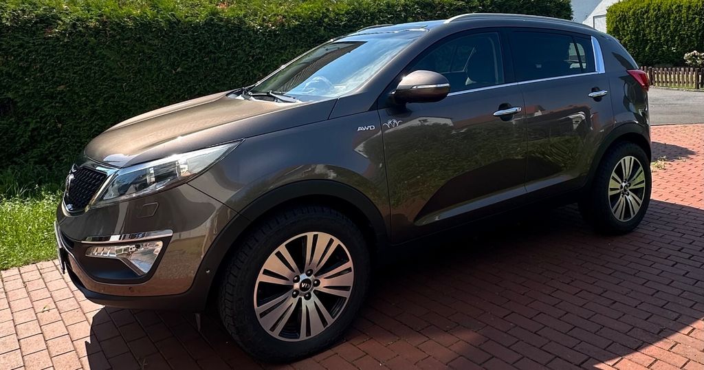 Kia Sportage 184.000 km 10.000 &euro; Meißner 37290