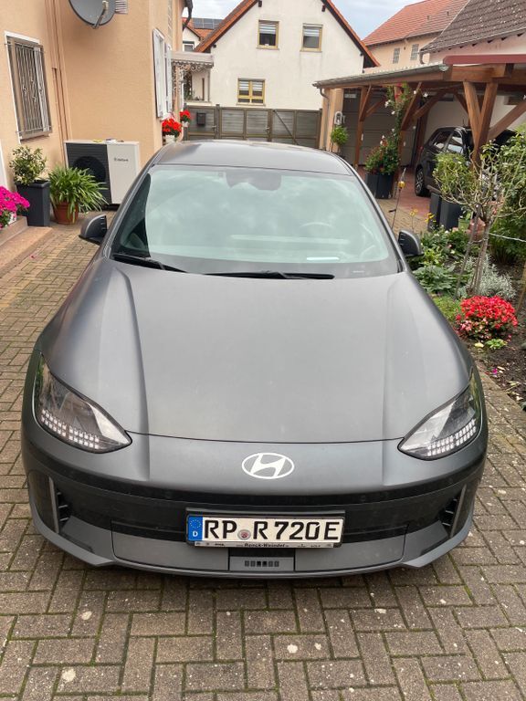 IONIQ 6