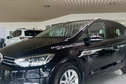 VW Touran 108.414 km 17.470 &euro; Ohrdruf 99885