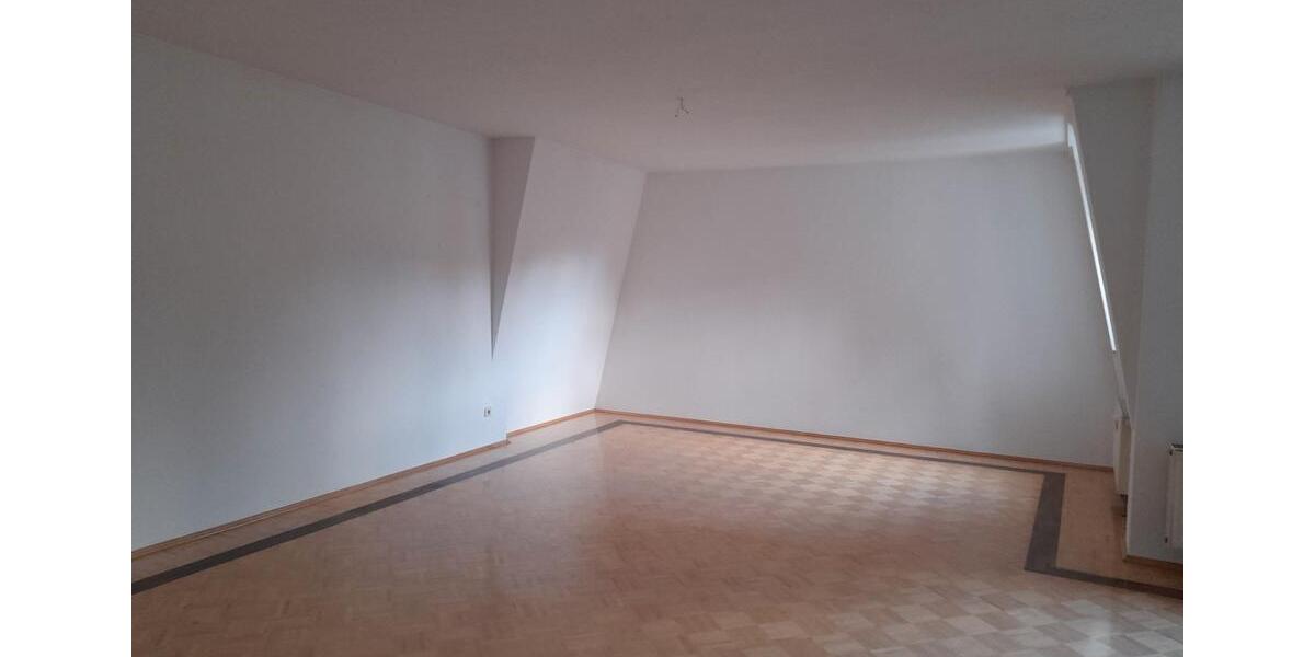 Etagenwohnung Weikersheim - 2 Zimmer, 78 m&sup2;, 490&euro; | Angebot:26652375