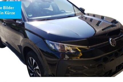 VW T-Roc 3.894 km 28.995 &euro; Salzkotten 33154