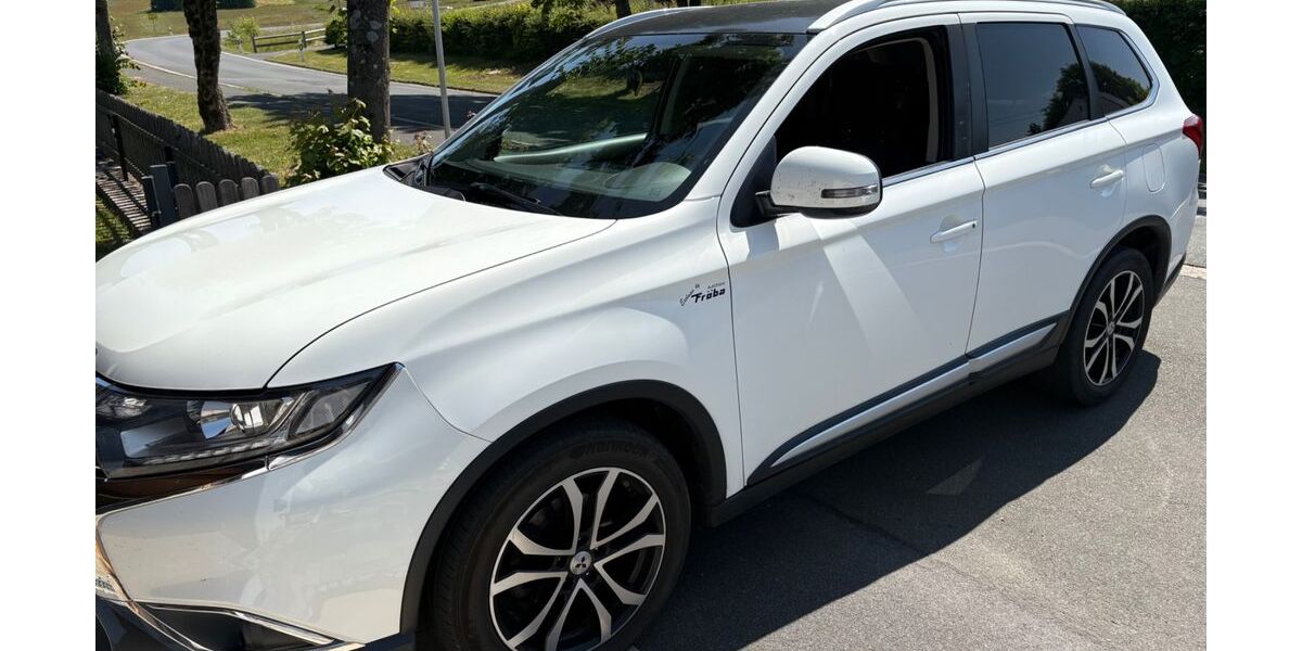 Mitsubishi Outlander 123.000 km 9.900 &euro; Steinbach am Wald 96361