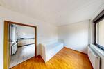 Moderne 2 Zimmer Wohnung mit Traumgarten & Garage in ruhiger Lage