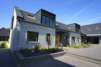 Haus zum Mieten in Leverkusen 1.990 € 128 m²