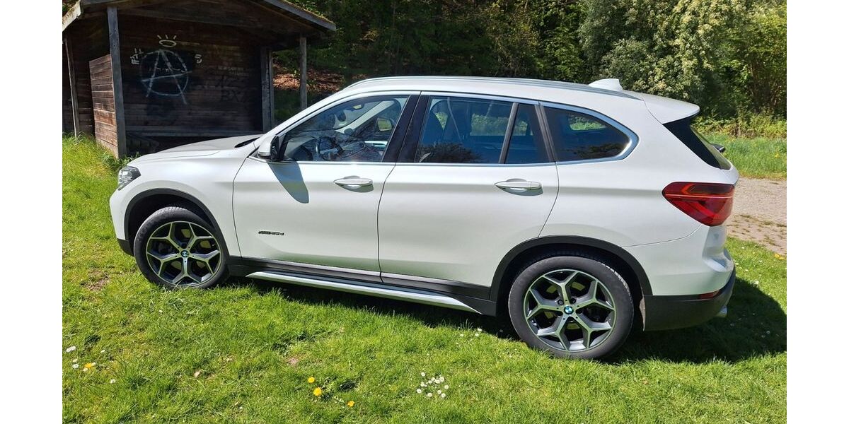 BMW X1 105.000 km 18.800 &euro; Bad Sooden-Allendorf 37242