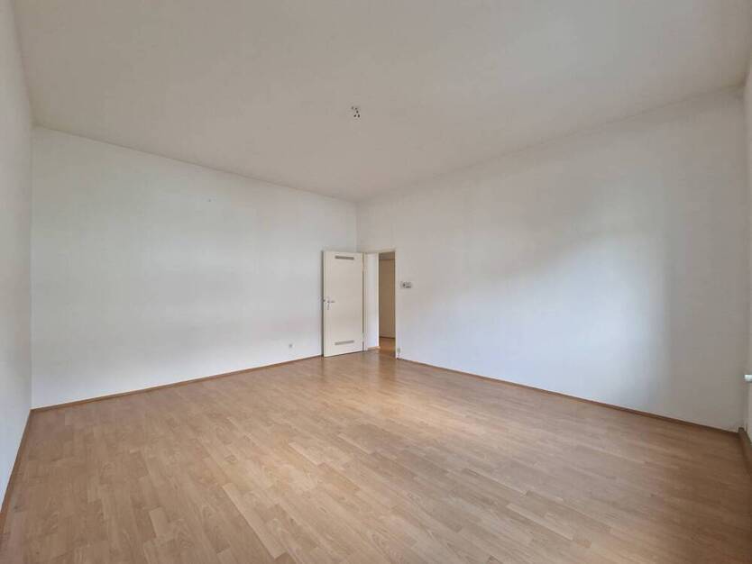 Gemütliche 2 Zimmer Wohnung mit Balkon im Nürnberger Norden