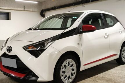 Toyota Aygo (X) 17.569 km 8.500 &euro; Hannover 30539
