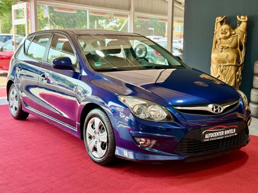 i30