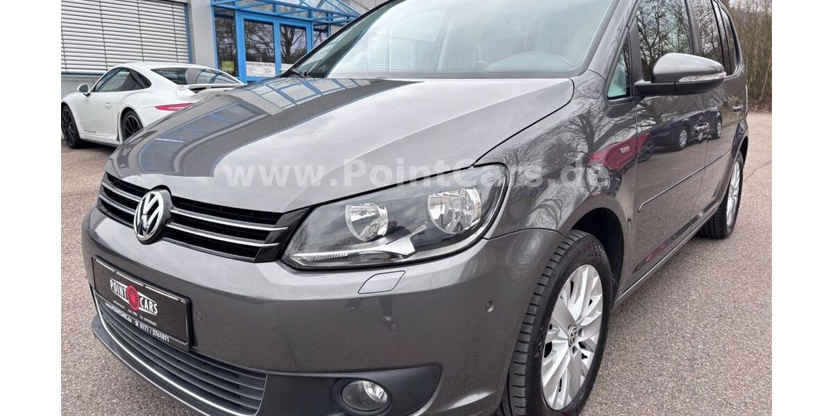 VW Touran 210.000 km 8.499 &euro; Essingen 73457