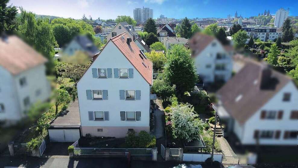 Haus zum Kaufen in Bad Homburg 750.000 € 240 m²