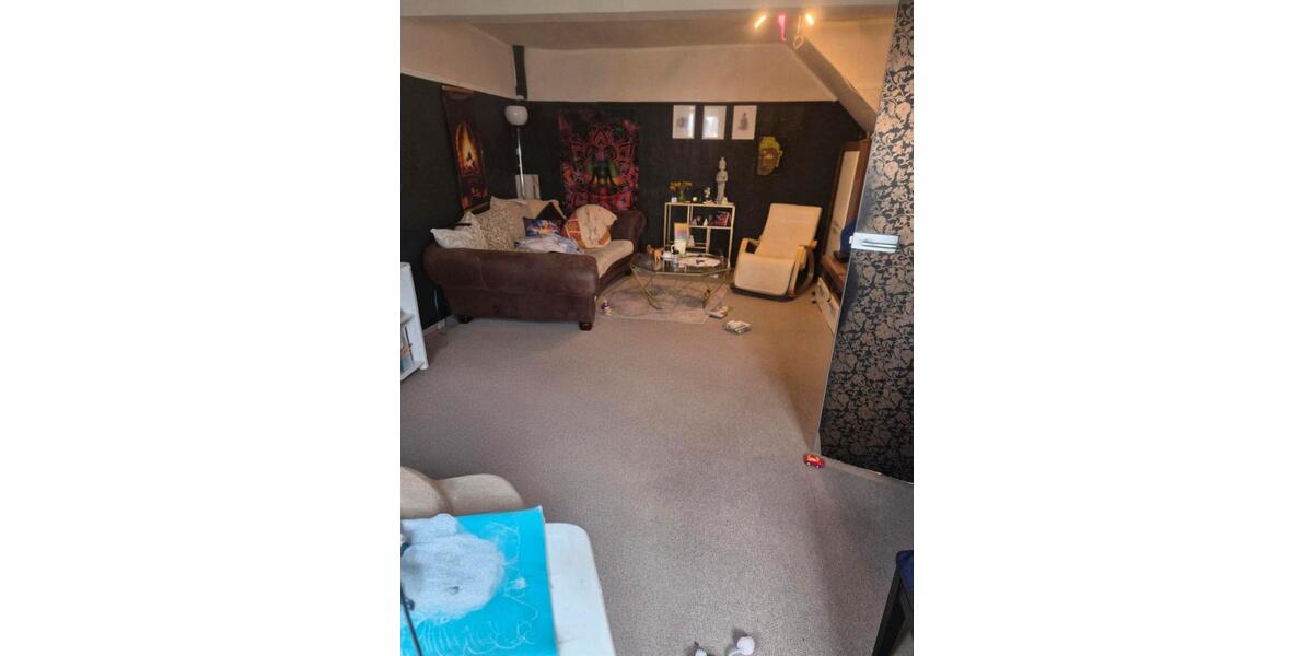 Einfamilienhaus Sulzfeld - 7 Zimmer, 208 m&sup2;, 209.000&euro; | Angebot:25870355