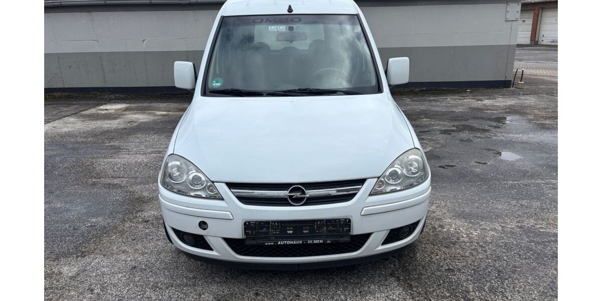 Opel Combo 181.000 km 2.000 &euro; Arnsberg 59755