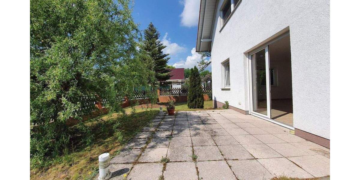 Einfamilienhaus Finsterwalde - 5 Zimmer, 130 m&sup2;, 1.290&euro; | Angebot:25337669