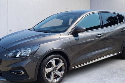 Ford Focus 87.800 km 16.870 € Konstanz 78467