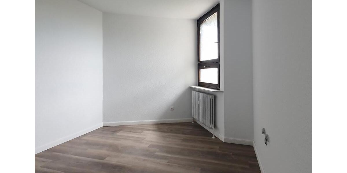 Etagenwohnung Mannheim Käfertal - 4 Zimmer, 103 m&sup2;, 1.055&euro; | Angebot:26588059