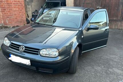 VW Golf 220.000 km 990 &euro; Weitershain 35305