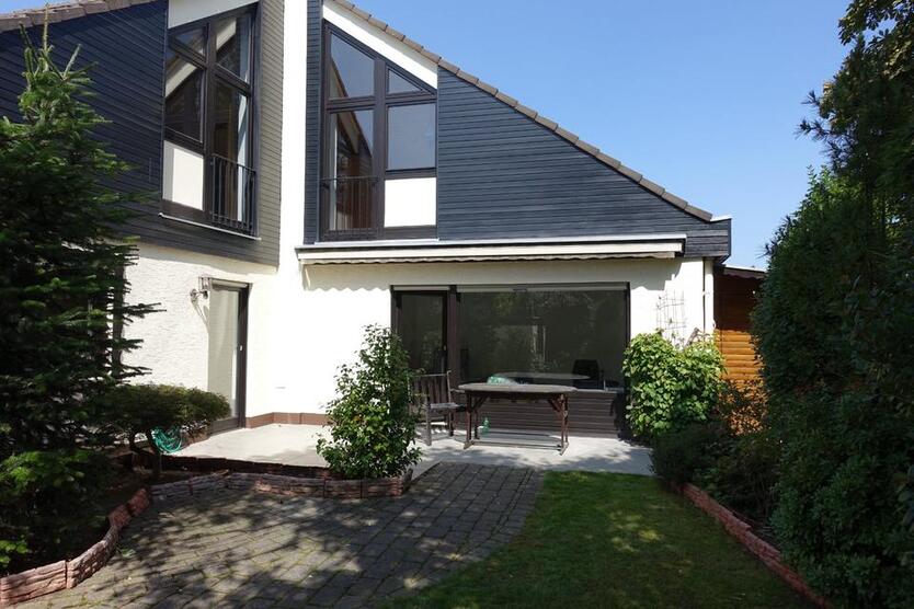 Einfamilienhaus mit Garage, Terrasse & Top-Lage in Meckenheim