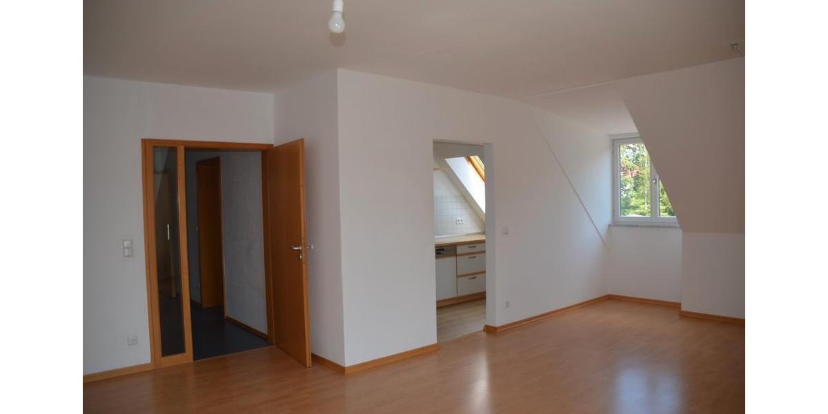 Dachgeschoßwohnung Freilassing - 2 Zimmer, 63 m&sup2;, 285.000&euro; | Angebot:27116817