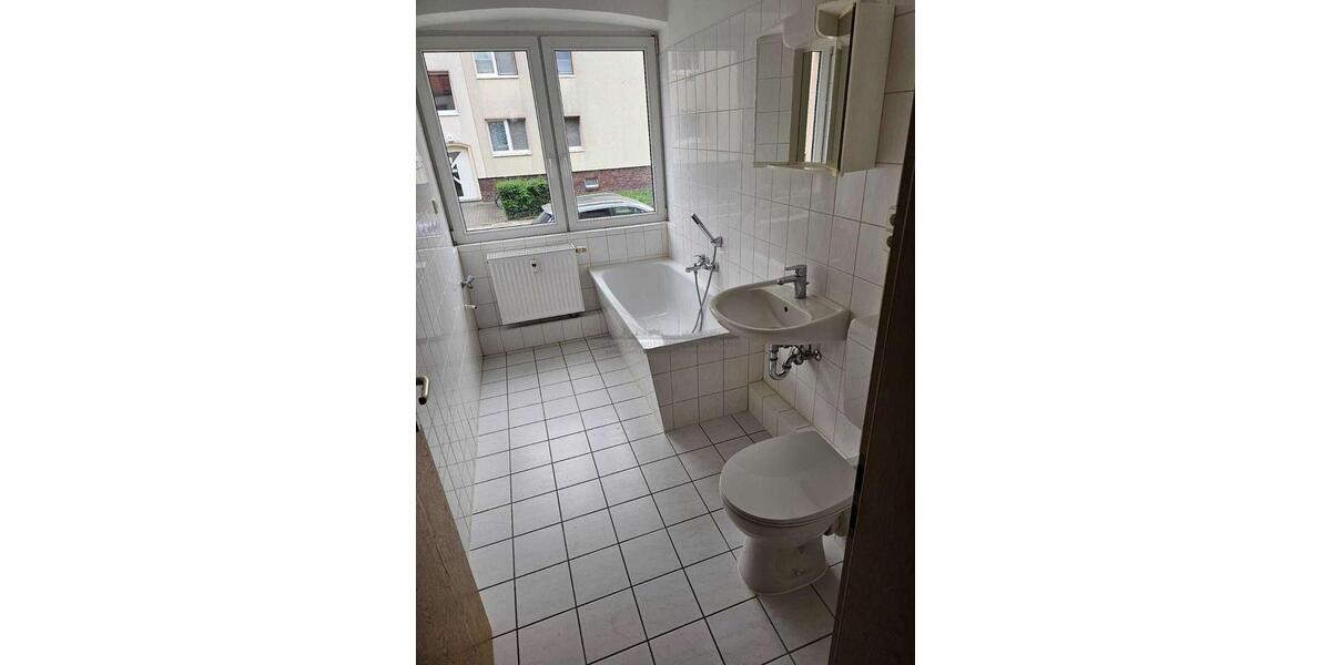 Erdgeschoßwohnung Dessau-Roßlau Dessau - 3 Zimmer, 64 m&sup2;, 399&euro; | Angebot:23616343
