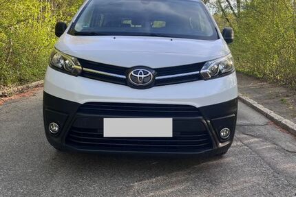 Toyota Proace (Verso) 68.400 km 18.000 &euro; Heidenheim 89522
