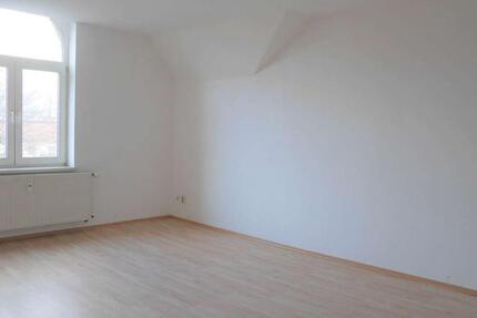 helle 2-Zimmerwohnung im schönen Altbau zimmer