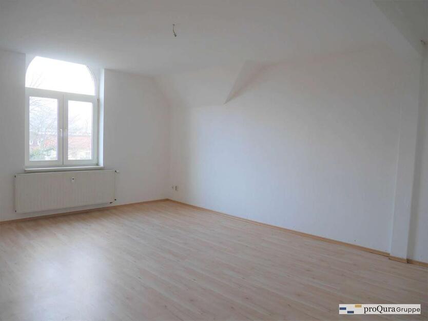 helle 2-Zimmerwohnung im schönen Altbau zimmer