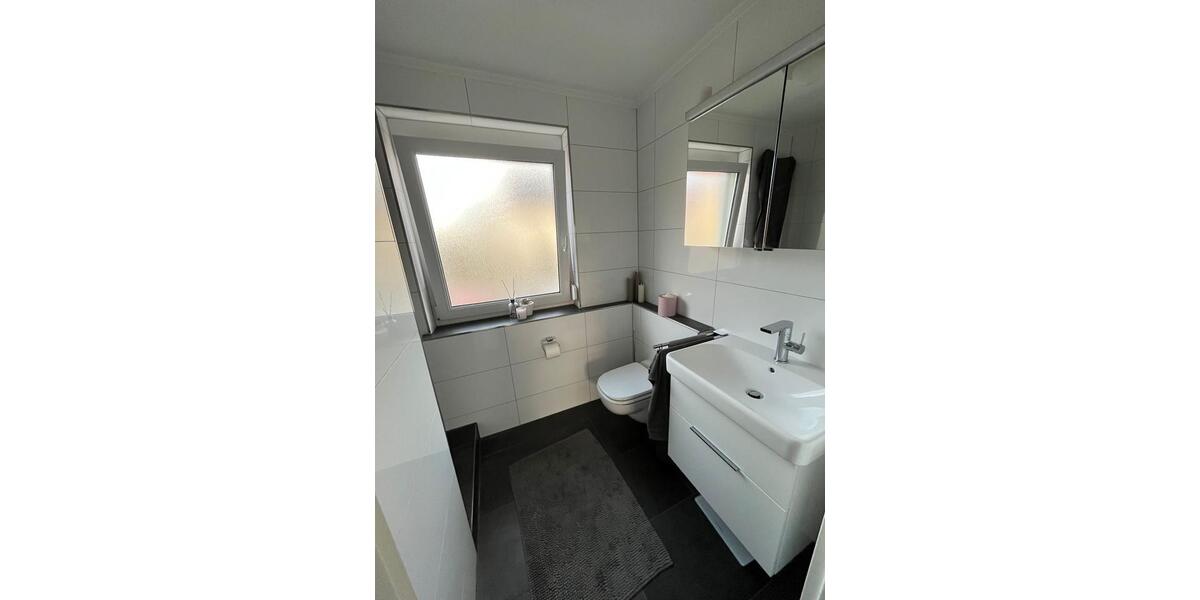 Reihenhaus Metzingen - 4.5 Zimmer, 95 m&sup2;, 450.000&euro; | Angebot:26648768