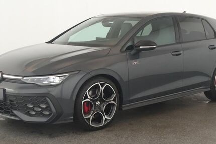 VW Golf 11.000 km 39.584 &euro; Düsseldorf 40233