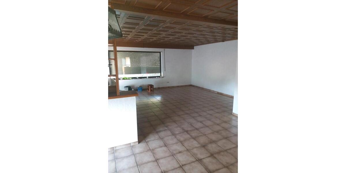 Einfamilienhaus Hermeskeil - 5 Zimmer, 200 m&sup2;, 1.450&euro; | Angebot:26400257
