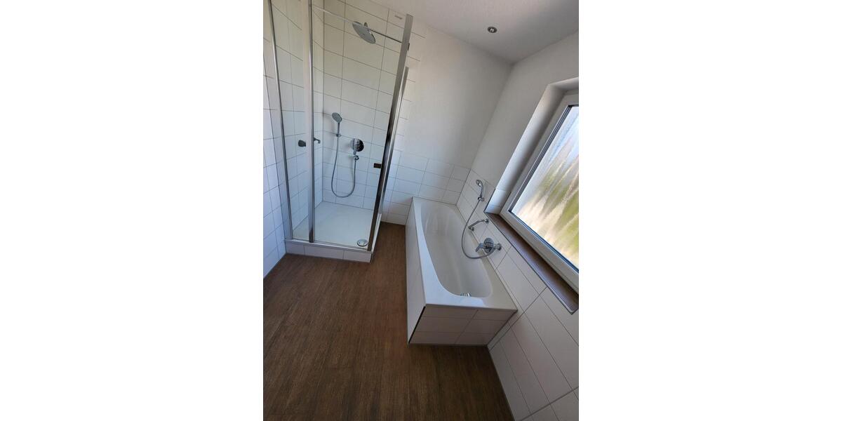 Etagenwohnung Tamm - 3.5 Zimmer, 90 m&sup2;, 1.350&euro; | Angebot:26339962