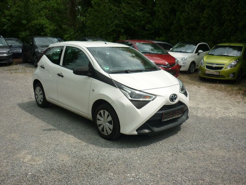 Toyota Aygo (X) 77.700 km 8.900 € Estenfeld bei Würzburg 97230