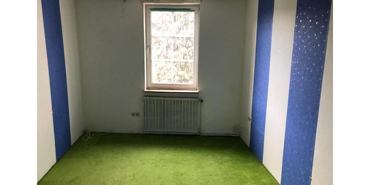 Einfamilienhaus Dassel - 9 Zimmer, 200 m&sup2;, 500&euro; | Angebot:26091813
