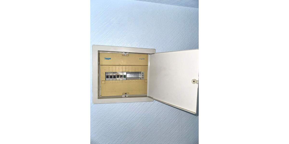 Ruhige Lage in D-Friedrichstadt! Gut geschnittene, citynahe 4 Zimmer Wohnung mit idealer Anbindung! 4 zimmer