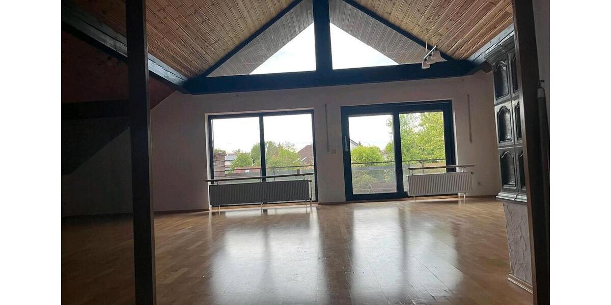 Etagenwohnung Ellwangen (Jagst) - 3.5 Zimmer, 100 m&sup2;, 700&euro; | Angebot:26429163