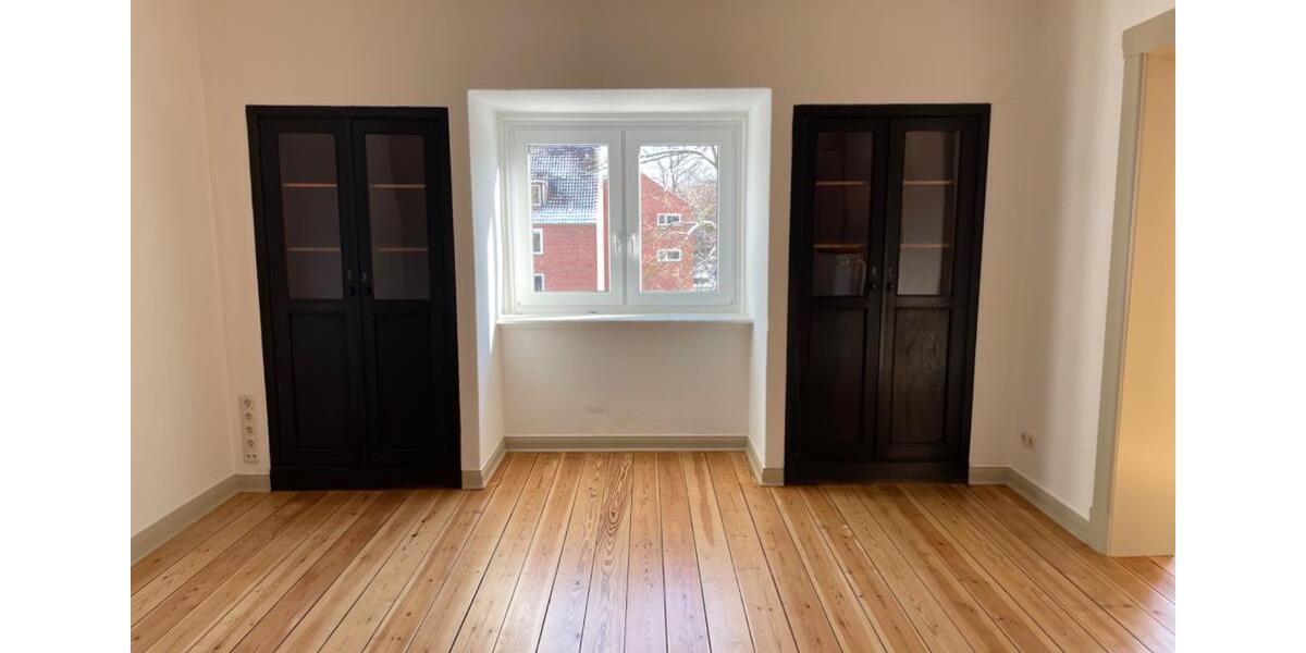 Dachgeschoßwohnung Lübeck Sankt Gertrud - 6 Zimmer, 140 m&sup2;, 1.680&euro; | Angebot:25384428