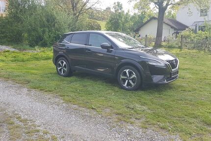 Nissan Qashqai 24.400 km 23.890 € Deggendorf 94469