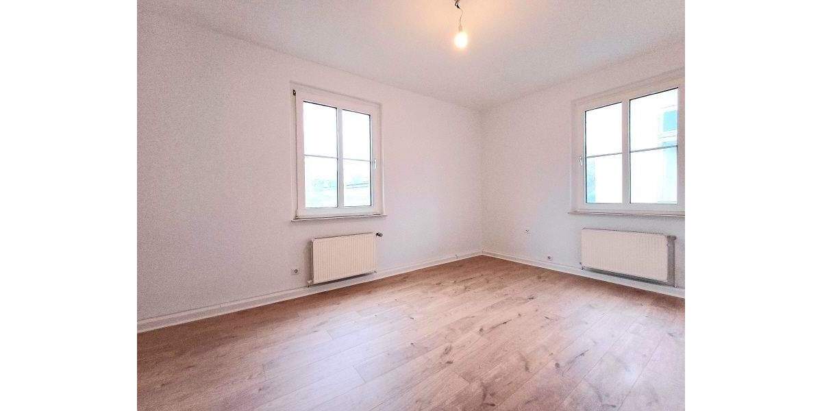 Hübsche Erdgeschosswohnung mit Badewanne 3 zimmer