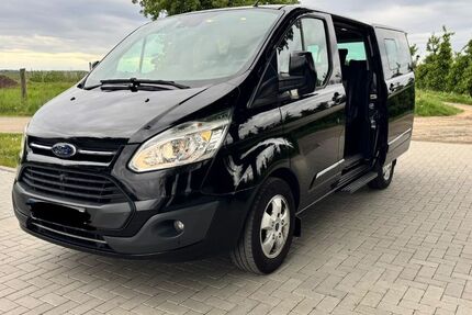 Ford Tourneo Custom 182.000 km 13.300 &euro; Stade 21680