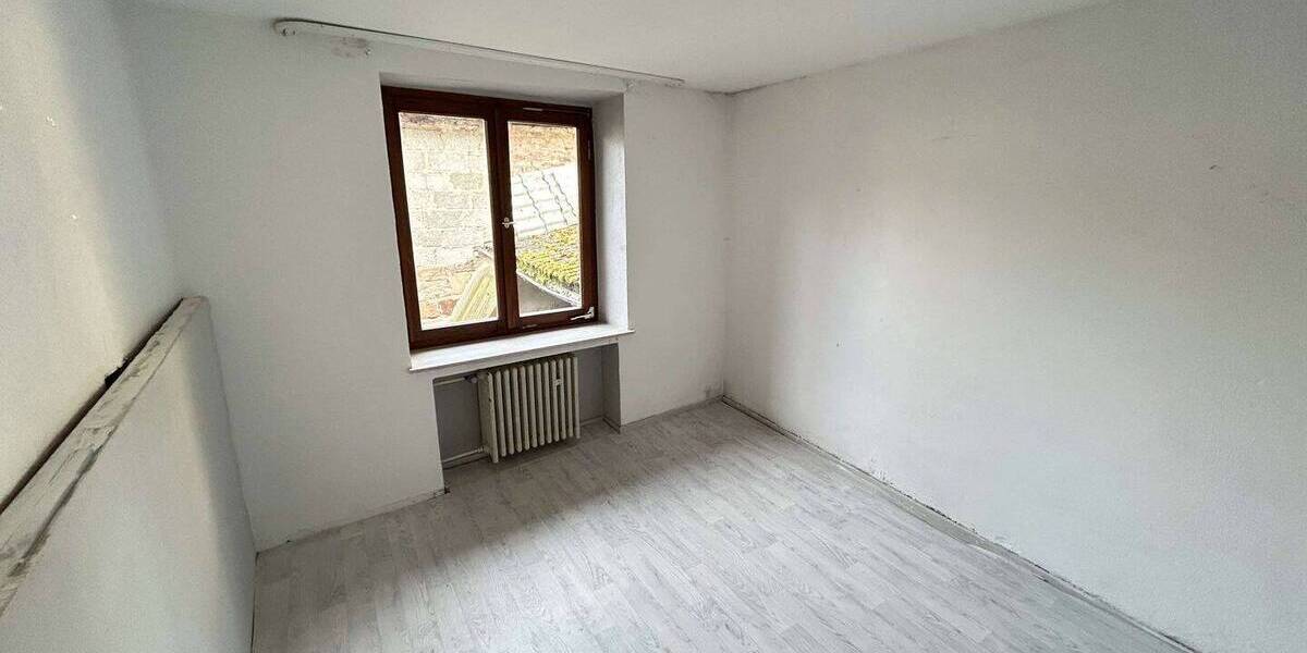 Reihenendhaus Diemelstadt-Wrexen Wrexen - 7 Zimmer, 159 m&sup2;, 125.000&euro; | Angebot:26257921