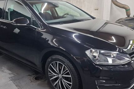 VW Golf 140.451 km 11.990 &euro; Cottbus 03042