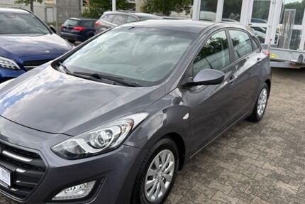 Hyundai i30 125.000 km 7.990 &euro; Darmstadt 64293