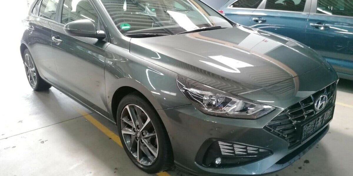 Hyundai i30 Trend Mild-Hybrid 91.000 km 12.790 € Gernsheim 64579