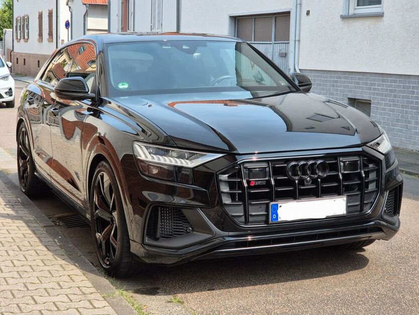 SQ8