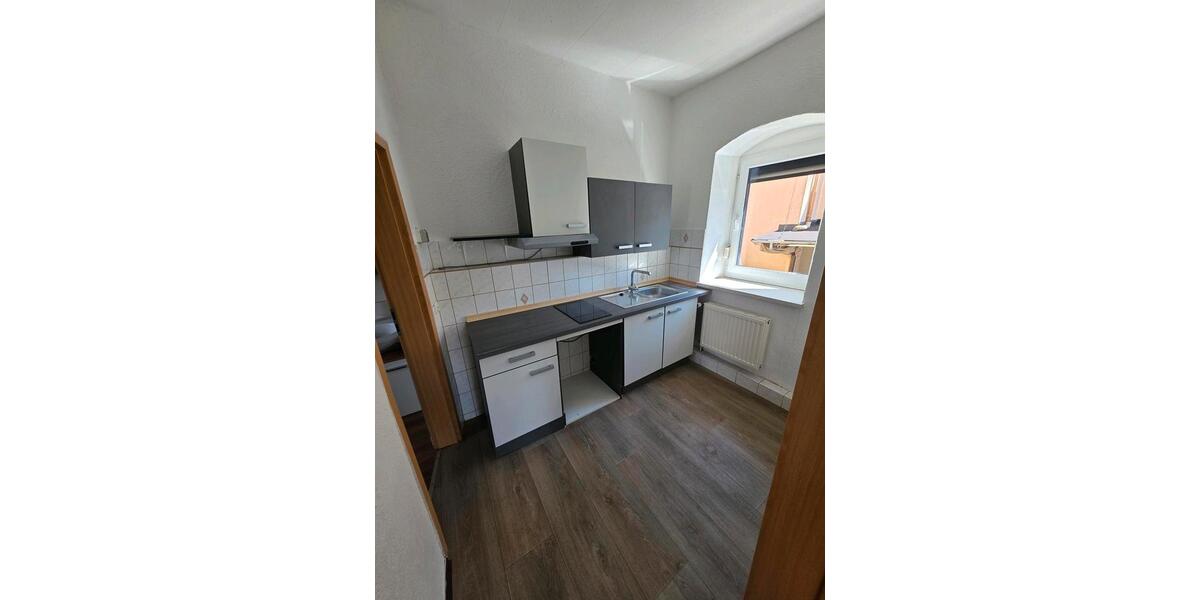 Einfamilienhaus Geringswalde - 7 Zimmer, 180 m&sup2;, 800&euro; | Angebot:26657117