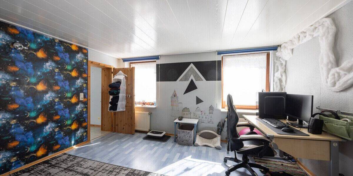 Reihenmittelhaus Krefeld Stadtmitte - 5 Zimmer, 132 m&sup2;, 295.000&euro; | Angebot:26798740