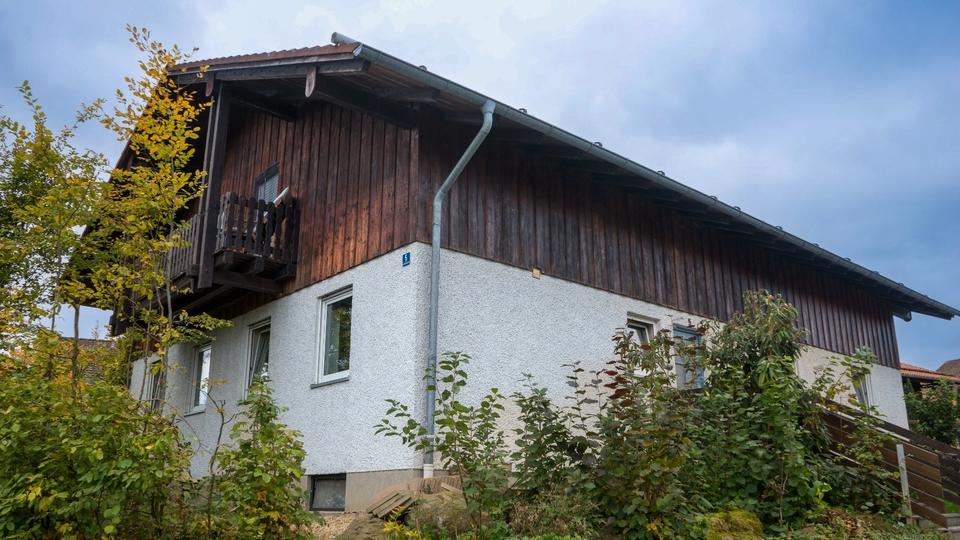 Erdgeschoßwohnung Bernried - 4 Zimmer, 127 m&sup2;, 250.000&euro; | Angebot:27010016